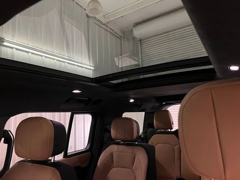 Used 2025 Land Rover Defender 130 V8 image 40