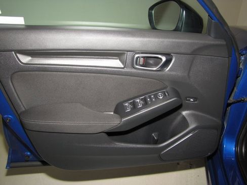 Certified 2023 Honda Civic Sport image 10