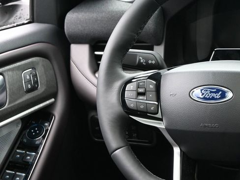 New 2026 Ford Explorer Platinum w/ LUX Leather Package AWD/4WD image 28