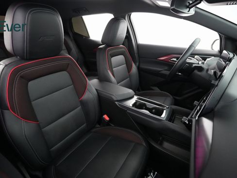 Used 2024 Chevrolet Equinox EV RS image 8