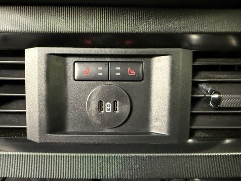 Used 2024 Ford F350 Platinum image 28