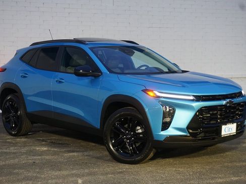 New 2026 Chevrolet Trax ACTIV w/ Sunroof Package image 3