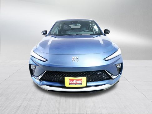 Used 2025 Buick Envista Sport Touring w/ Convenience I Package image 2