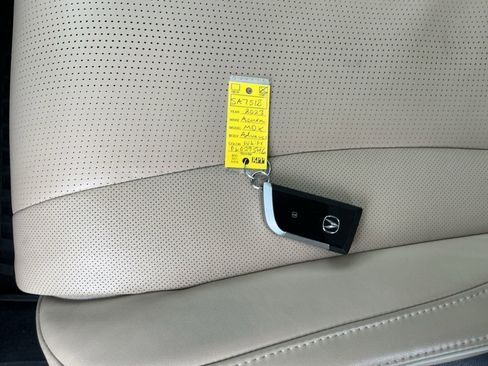 Used 2023 Acura MDX SH-AWD w/ Advance Package image 38