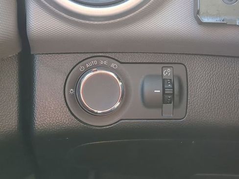 Used 2020 Chevrolet Sonic LT image 28