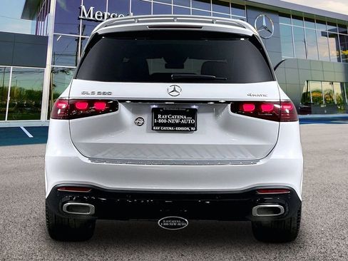New 2026 Mercedes-Benz GLS 580 4MATIC image 4