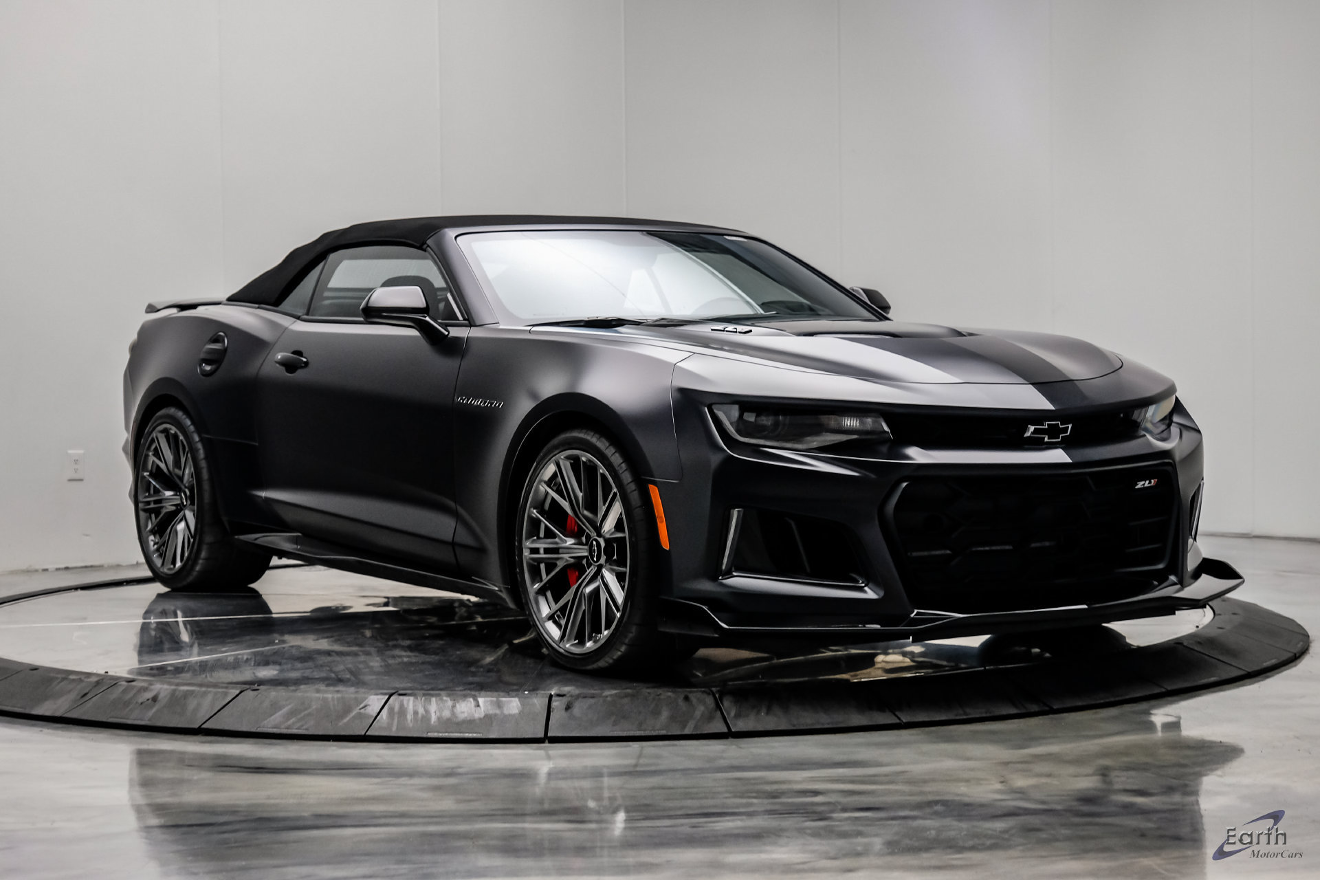 Used 2024 Chevrolet Camaro ZL1 RWD image 32