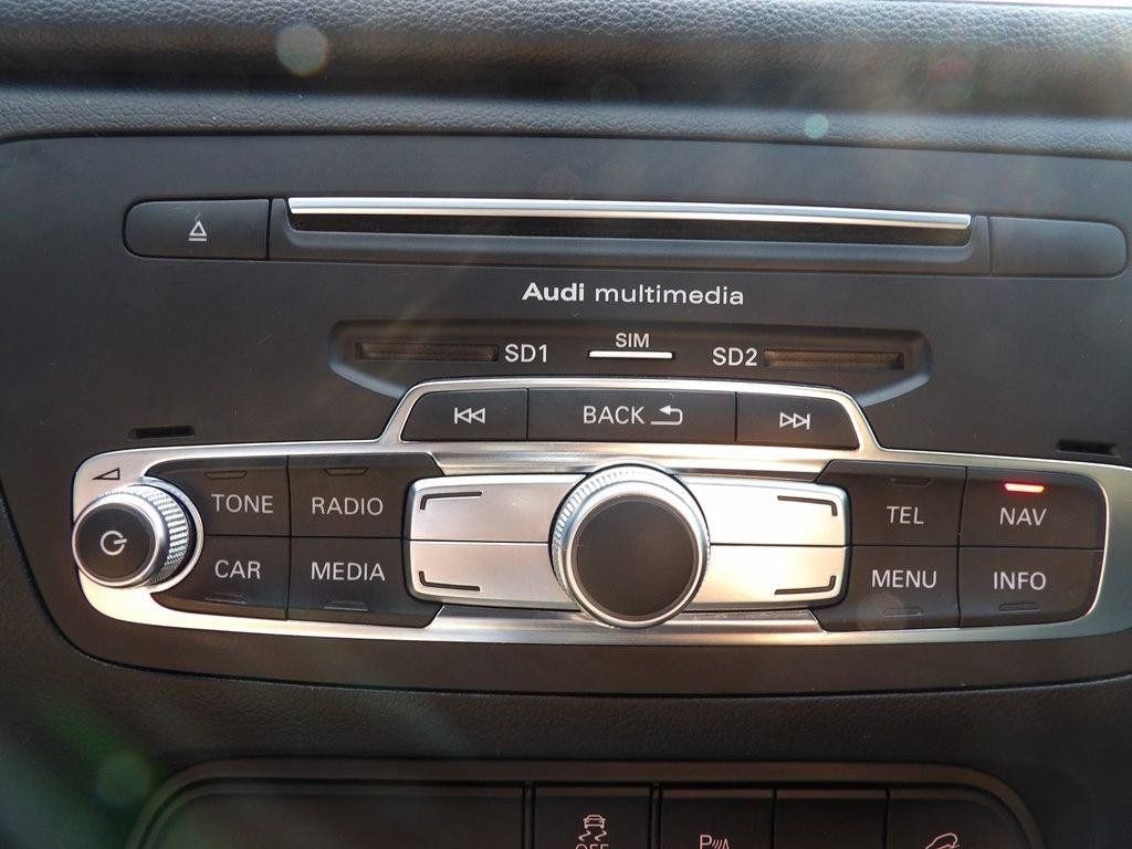 Used 2018 Audi Q3 2.0T Premium Plus w/ Premium Plus Package AWD/4WD image 22