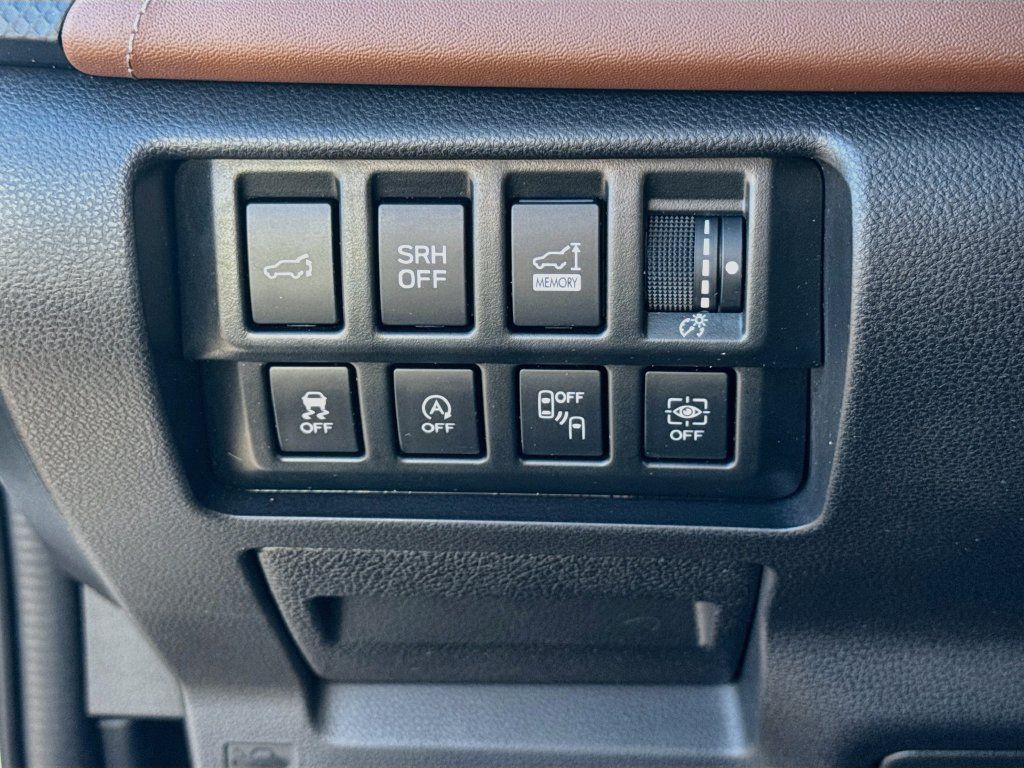 Certified 2023 Subaru Forester Touring AWD/4WD image 6