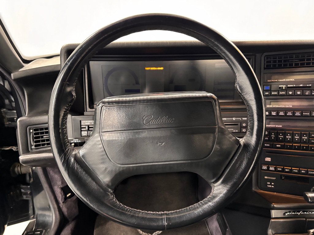 Used 1992 Cadillac Allante FWD image 12