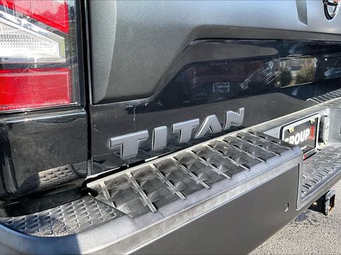 Used 2021 Nissan Titan PRO-4X w/ Off Road Protection Package image 9