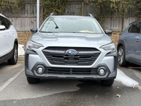 Used 2024 Subaru Outback Premium w/ Popular Package #1A image 2