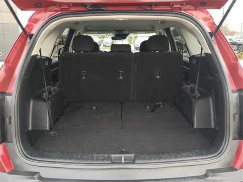 Used 2022 Kia Sorento LX image 12