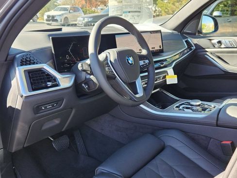 Used 2026 BMW X5 xDrive50e AWD/4WD image 9