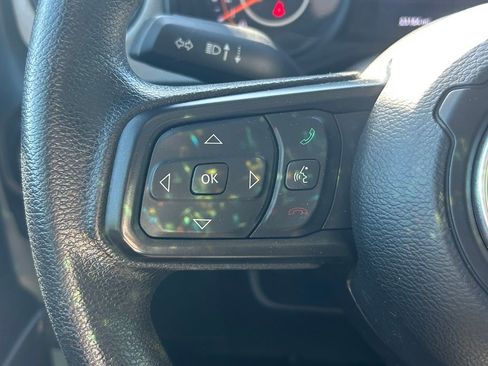 Used 2024 Jeep Gladiator Sport AWD/4WD image 16