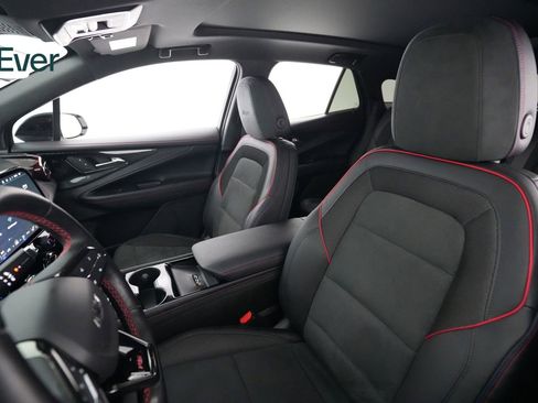 Used 2024 Chevrolet Blazer EV RS RWD image 4