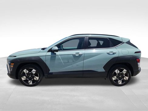 Used 2025 Hyundai Kona SEL FWD image 6