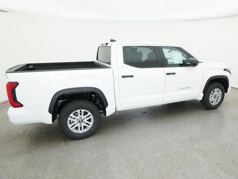 New 2026 Toyota Tundra SR5 w/ SR5 Convenience Package AWD/4WD image 26