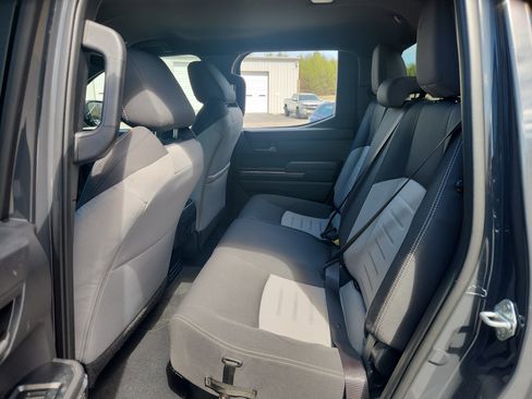 Used 2025 Toyota Tacoma TRD Off-Road image 35