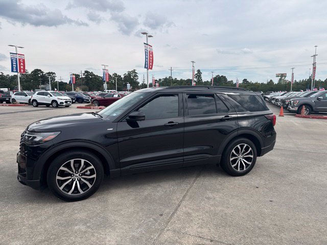 Used 2026 Ford Explorer ST-Line w/ Premium Package RWD image 1