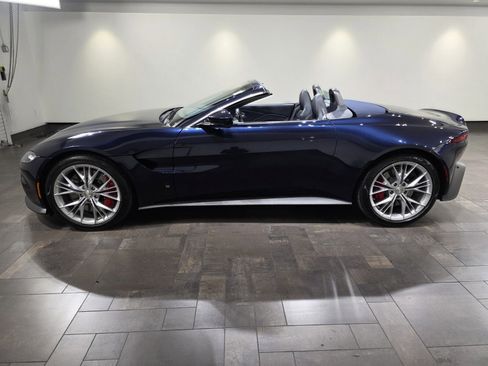 Used 2021 Aston Martin V8 Vantage Roadster image 26
