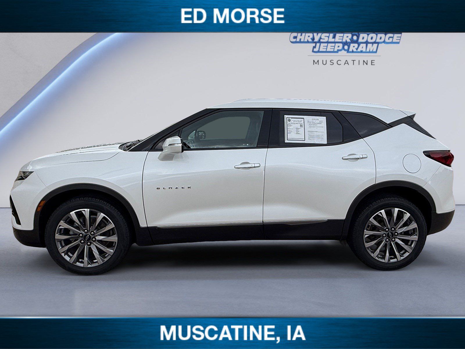 Used 2022 Chevrolet Blazer Premier AWD/4WD image 2