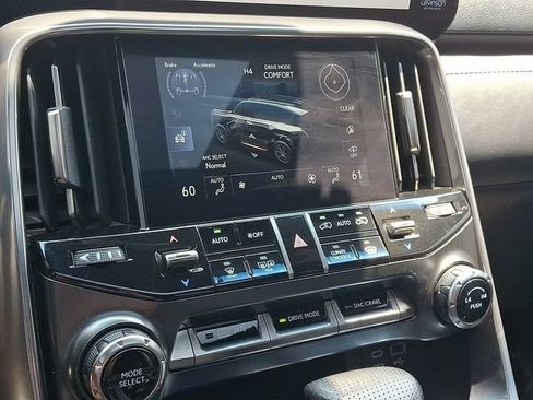 Used 2023 Lexus LX 600 F Sport AWD/4WD image 19
