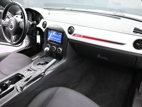 Used 2015 MAZDA MX-5 Miata Club RWD image 13