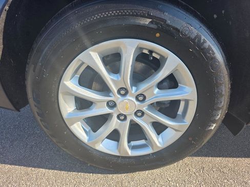 Used 2019 Chevrolet Equinox LT image 20