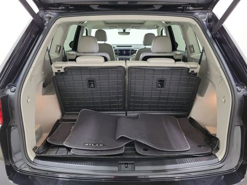 Used 2021 Volkswagen Atlas SE image 11