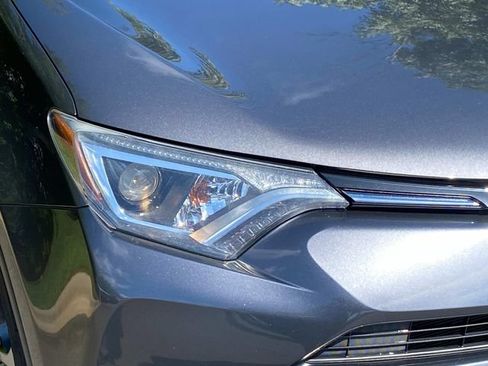 Used 2018 Toyota RAV4 LE w/ All Weather Liner Package AWD/4WD image 4