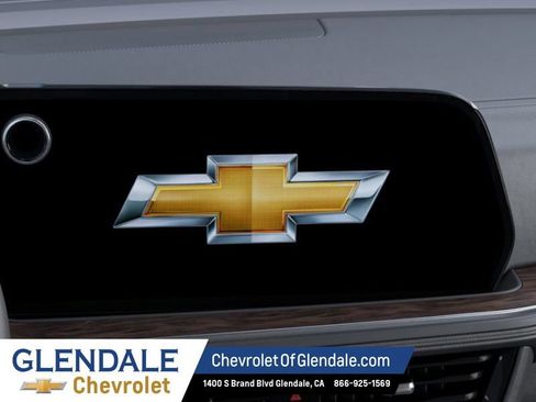 New 2026 Chevrolet Suburban Premier RWD image 20