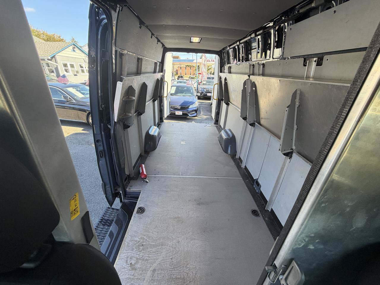Used 2021 Mercedes-Benz Sprinter 2500 image 18