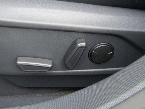 Used 2025 Ford Mustang Mach-E Premium image 12