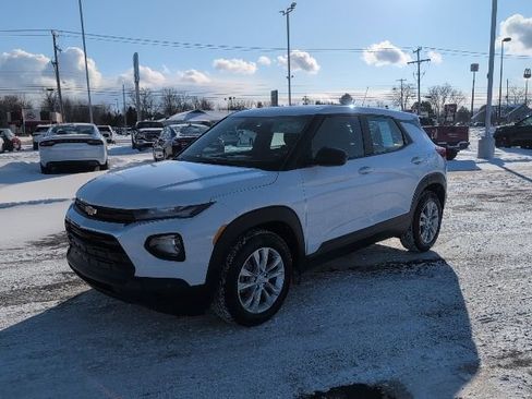 Used 2023 Chevrolet TrailBlazer LS image 1