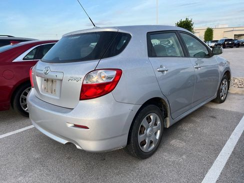 Used 2009 Toyota Matrix w/ PWR Pkg FWD image 3