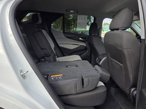 Certified 2024 Chevrolet Equinox LS w/ LS Convenience Package FWD image 21