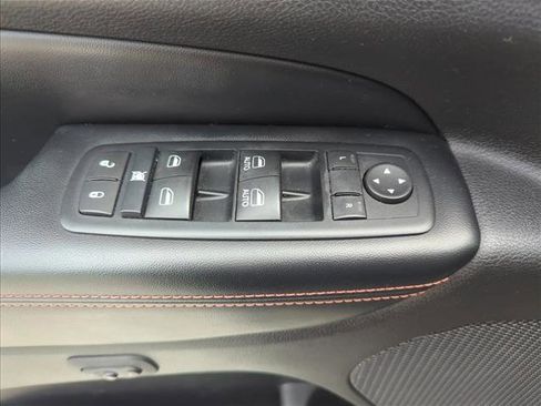 Used 2016 Jeep Grand Cherokee Limited 75th Anniversary image 25