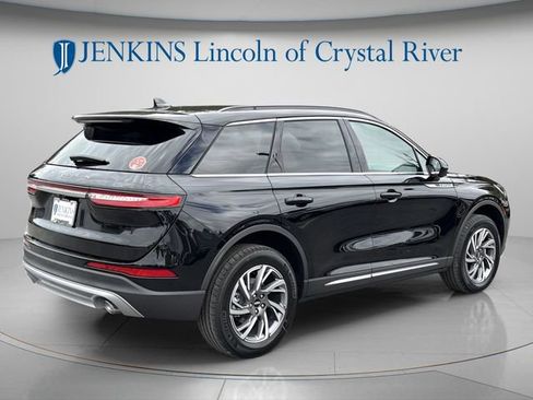 New 2026 Lincoln Corsair Premiere FWD image 3