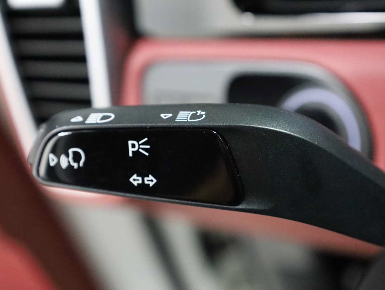 Used 2019 Porsche Cayenne Turbo AWD/4WD image 31