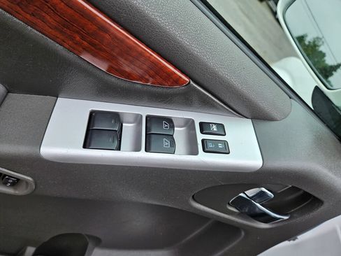 Used 2008 Nissan Pathfinder LE AWD/4WD image 20