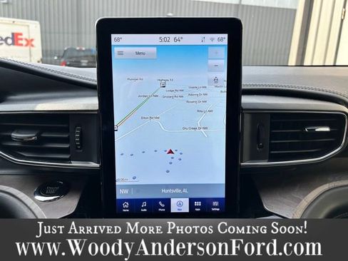 Used 2023 Ford Explorer Platinum w/ Technology Package image 13