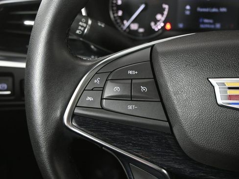 Used 2022 Cadillac XT5 Premium Luxury image 39