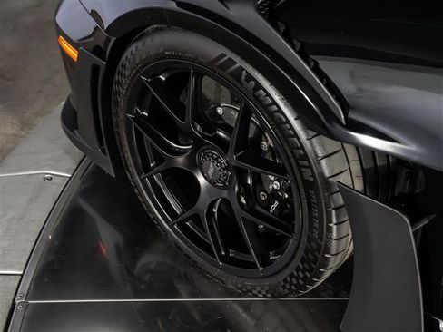 Certified 2025 Porsche 911 GT3 RS RWD image 12