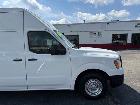 Used 2018 Nissan NV 2500 S RWD image 15