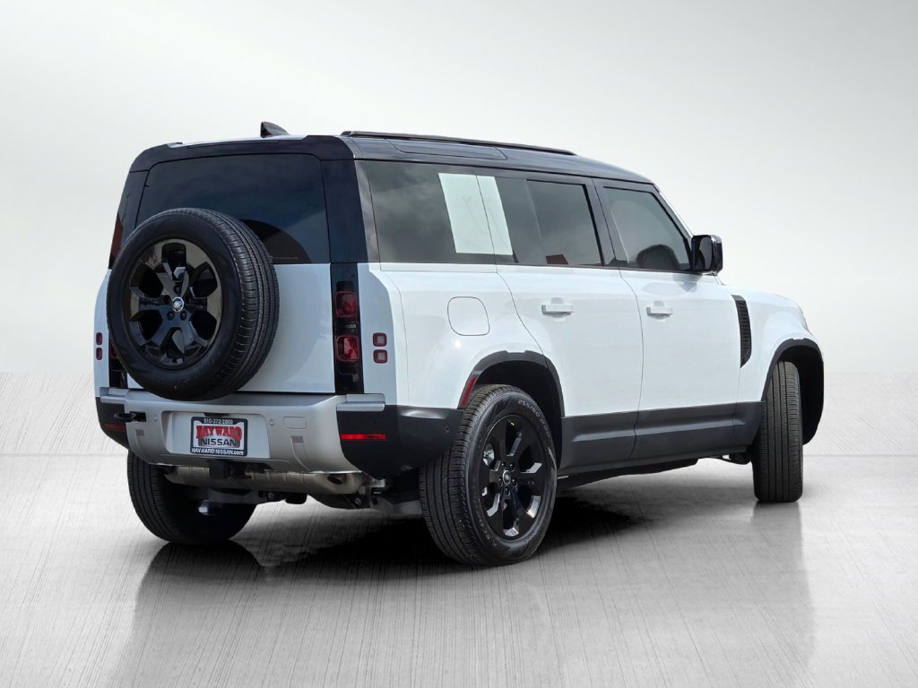 Used 2025 Land Rover Defender 110 S AWD/4WD image 5