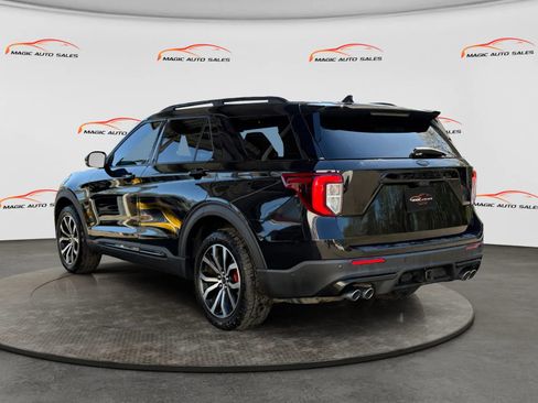 Used 2020 Ford Explorer ST w/ ST Street Pack image 6