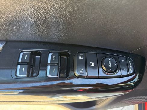 Used 2019 Kia Sportage EX image 15