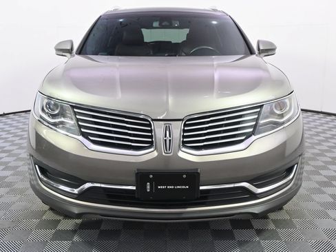 Used 2016 Lincoln MKX Reserve w/ Driver Assistance Package AWD/4WD image 10