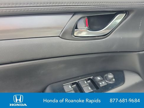 Used 2018 MAZDA CX-5 Touring w/ Preferred Equipment Package FWD image 10